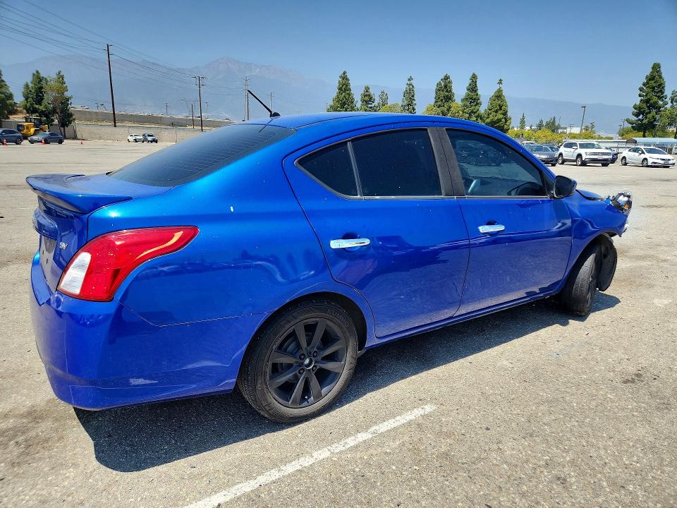 2017 Nissan Versa მანქანა იყიდება აუქციონზე, vin: 3N1CN7AP4HL829562, აუქციონის ნომერი: 53808116