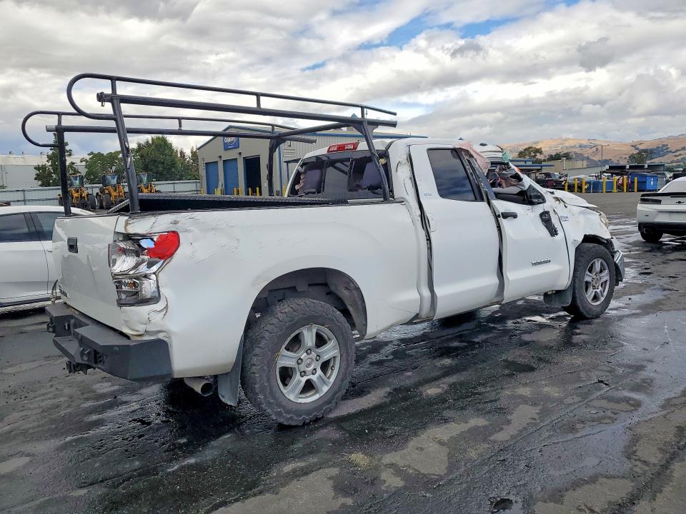Продажа на аукционе авто 2011 Toyota Tundra, vin: 5TFRY5F14BX102134, номер лота: 54728966