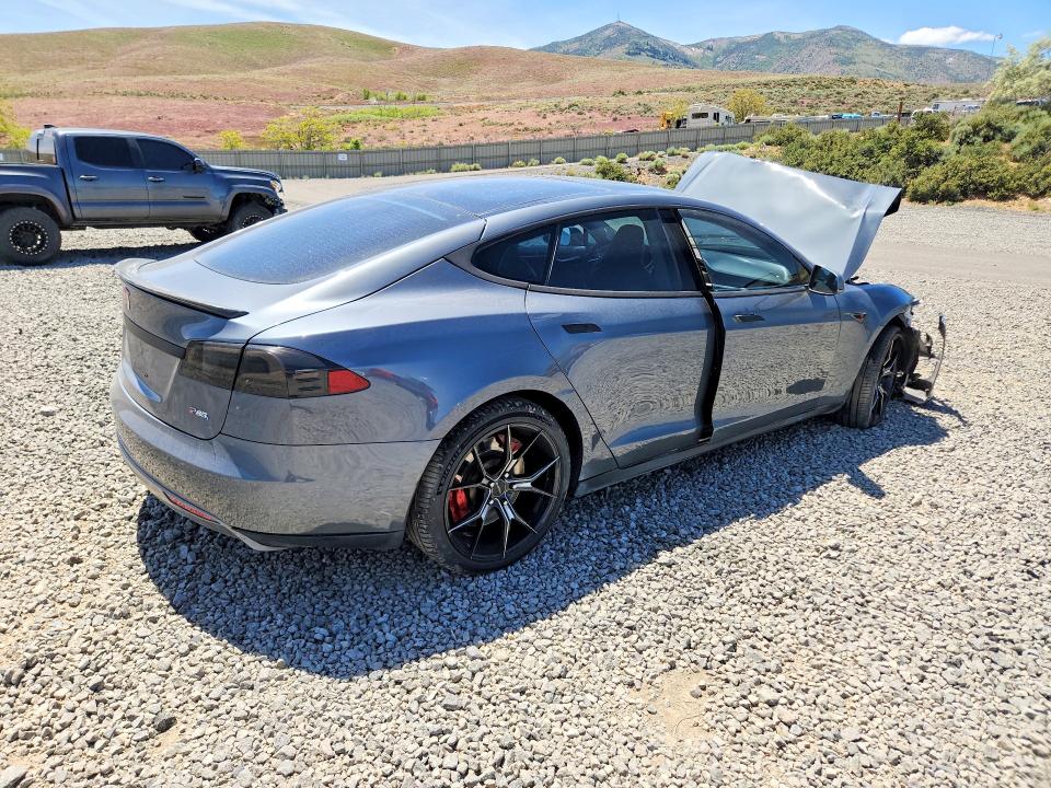 2013 Tesla Model S მანქანა იყიდება აუქციონზე, vin: 5YJSA1CP6DFP06921, აუქციონის ნომერი: 54525686