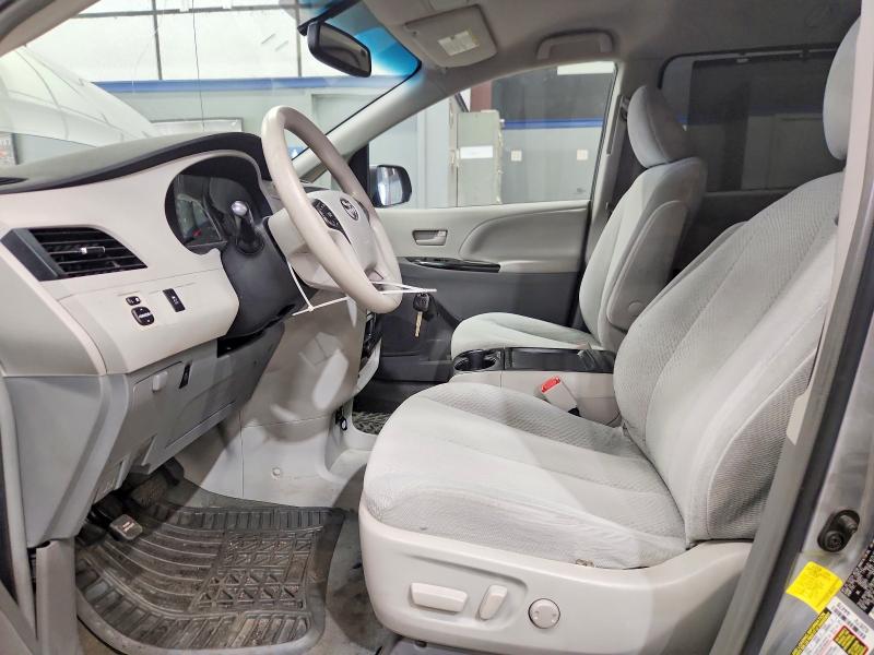 2011 Toyota Sienna მანქანა იყიდება აუქციონზე, vin: 5TDJK3DC2BS027446, აუქციონის ნომერი: 54631226