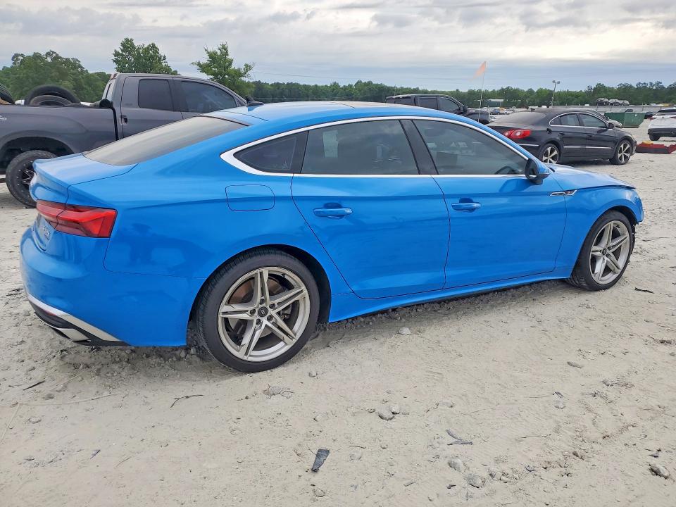 53080446 :رقم المزاد ، WAUDACF50MA058545 vin ، 2021 Audi A5 مزاد بيع