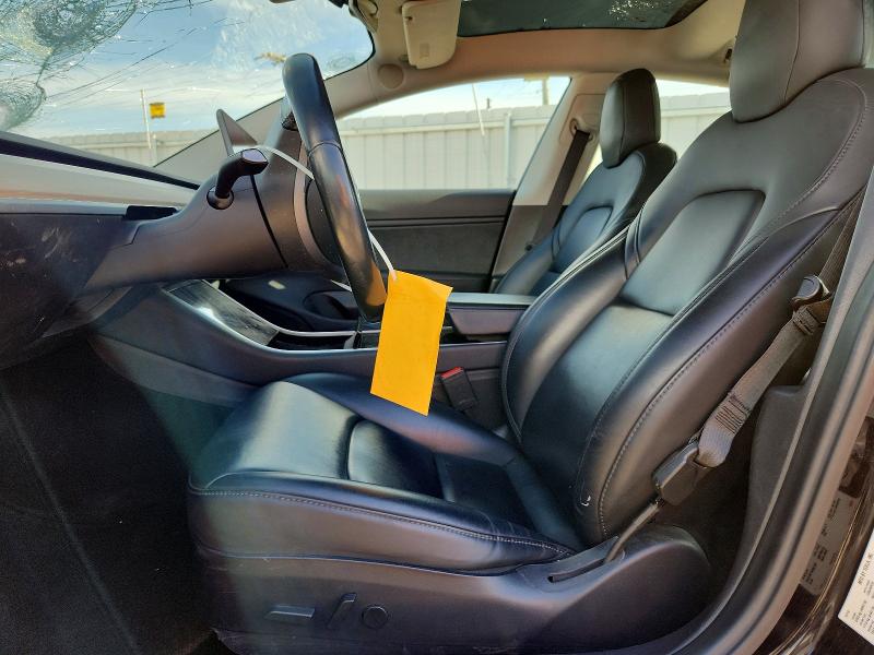 Продажа на аукционе авто 2018 Tesla Model 3, vin: 5YJ3E1EBXJF182209, номер лота: 52997626
