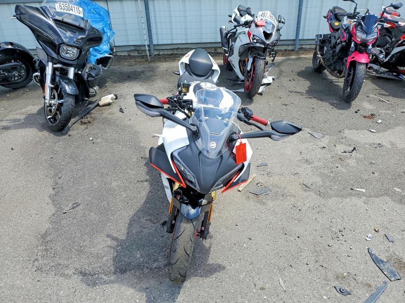 53198436 :رقم المزاد ، LCEPESLA3S6003507 vin ، 2025 Cf Moto 450ss مزاد بيع