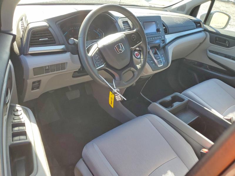 55463296 :رقم المزاد ، 5FNRL6H28JB036111 vin ، 2018 Honda Odyssey مزاد بيع