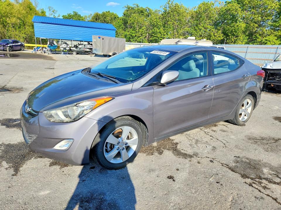 52320816 :رقم المزاد ، 5NPDH4AE0DH440773 vin ، 2013 Hyundai Elantra مزاد بيع