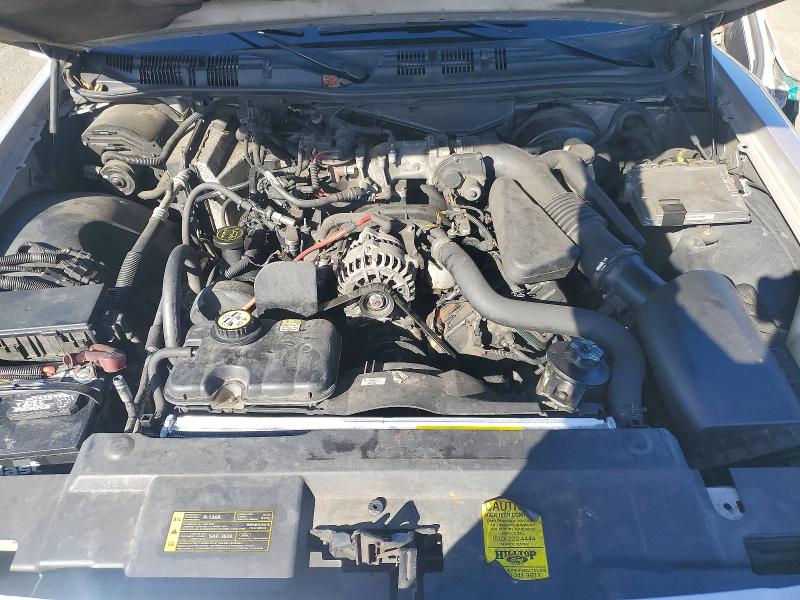 2006 Ford Crown Victoria მანქანა იყიდება აუქციონზე, vin: 2FAFP74W56X166883, აუქციონის ნომერი: 53854126