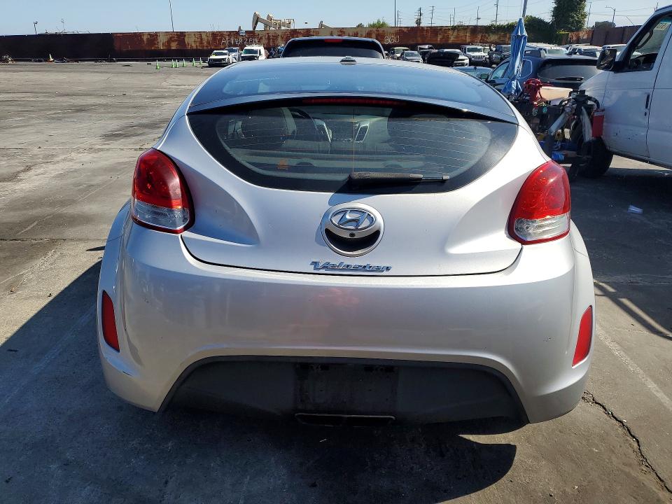 Продажа на аукционе авто 2016 Hyundai Veloster, vin: KMHTC6AD6GU270776, номер лота: 53106636