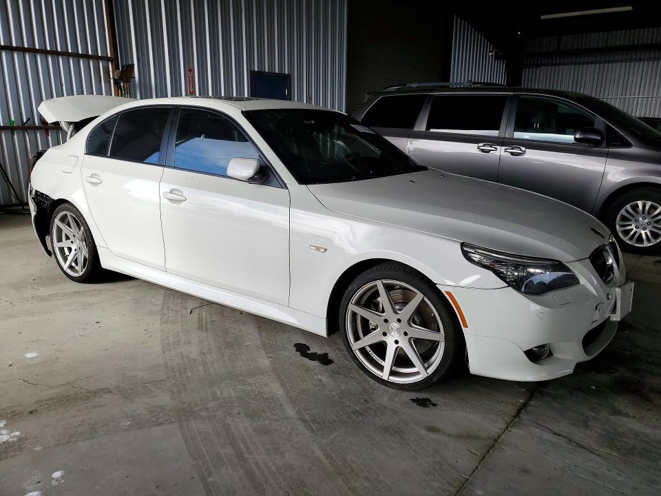 52151856 :رقم المزاد ، WBANW5C54ACT56540 vin ، 2010 Bmw 550 مزاد بيع