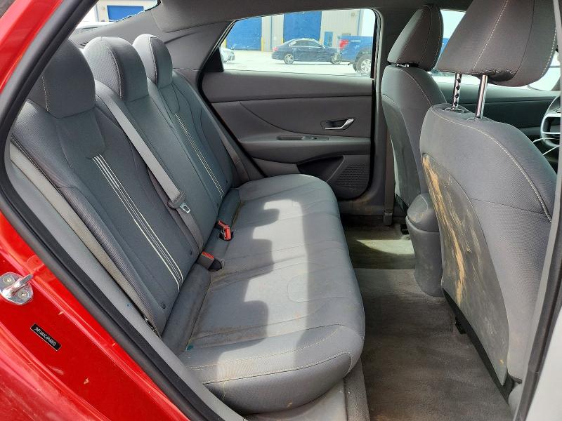 2023 Hyundai Elantra მანქანა იყიდება აუქციონზე, vin: 5NPLM4AG4PH100135, აუქციონის ნომერი: 52259606
