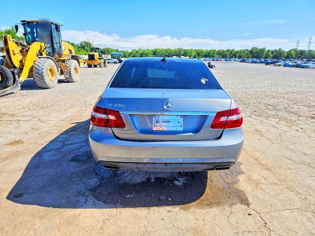 2012 Mercedes-benz E მანქანა იყიდება აუქციონზე, vin: WDDHF5KB4CA544731, აუქციონის ნომერი: 53155876