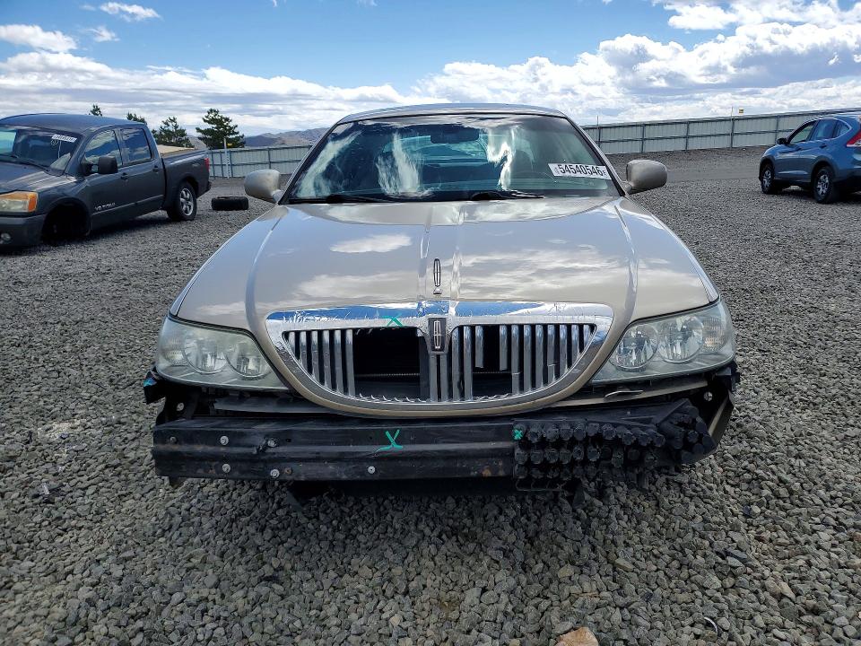 54540546 :رقم المزاد ، 1LNHM82W36Y635338 vin ، 2006 Lincoln Town Car مزاد بيع