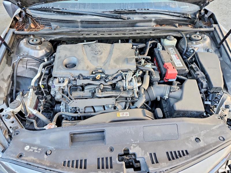 54690426 :رقم المزاد ، 4T1B61HK6JU105862 vin ، 2018 Toyota Camry مزاد بيع