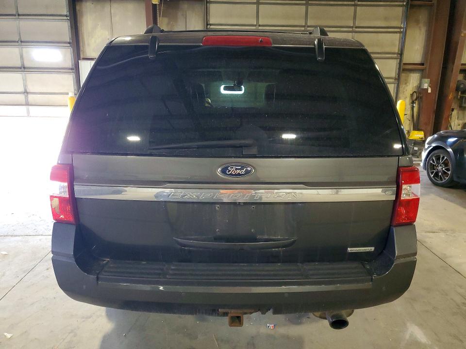 Продажа на аукционе авто 2015 Ford Expedition, vin: 1FMJU2AT1FEF37528, номер лота: 52387936