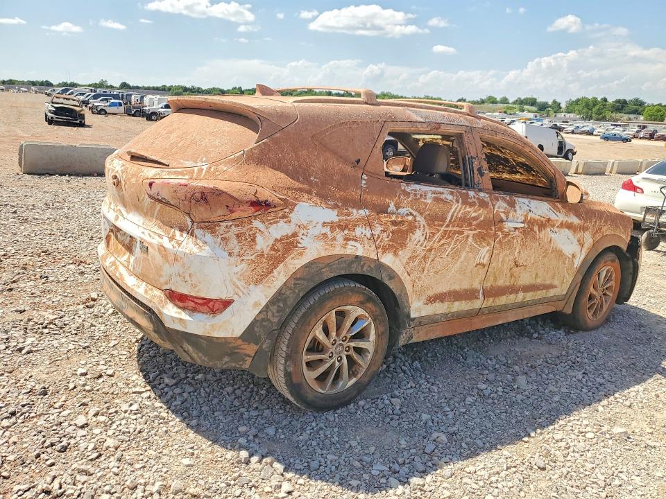52918406 :رقم المزاد ، KM8J33A4XJU639085 vin ، 2018 Hyundai Tucson مزاد بيع