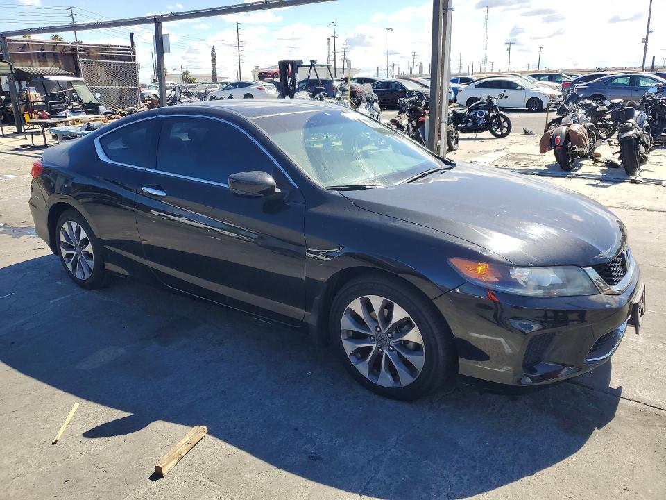 Продажа на аукционе авто 2013 Honda Accord, vin: 1HGCT1B38DA011413, номер лота: 55579136