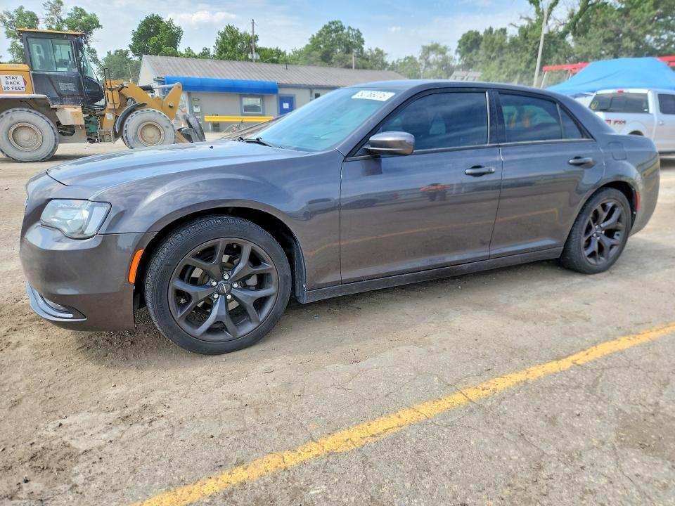 Продажа на аукционе авто 2019 Chrysler 300, vin: 2C3CCABG9KH625925, номер лота: 52763276