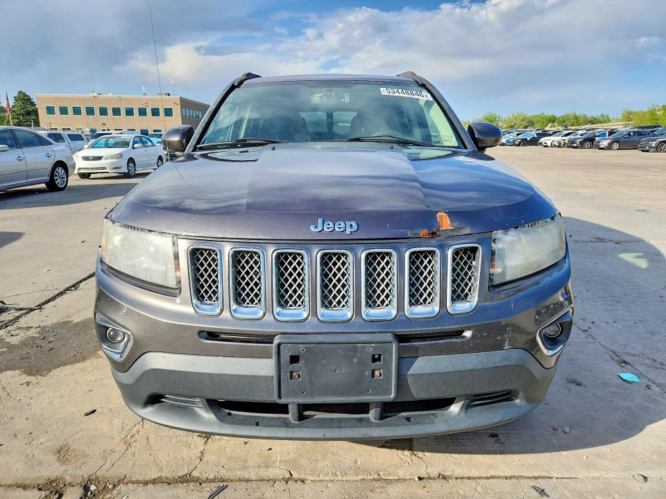 53448846 :رقم المزاد ، 1C4NJDEB3FD109932 vin ، 2015 Jeep Compass مزاد بيع