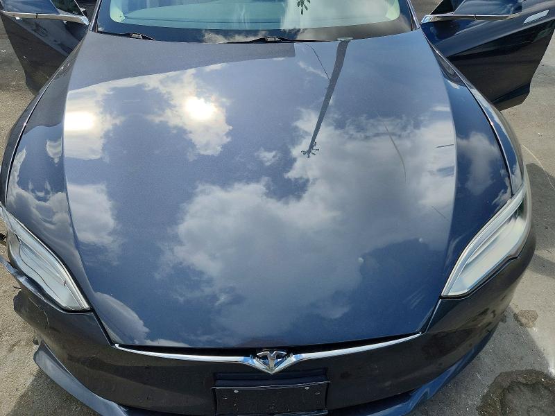Продажа на аукционе авто 2018 Tesla Model S, vin: 5YJSA1E25JF244834, номер лота: 54146776