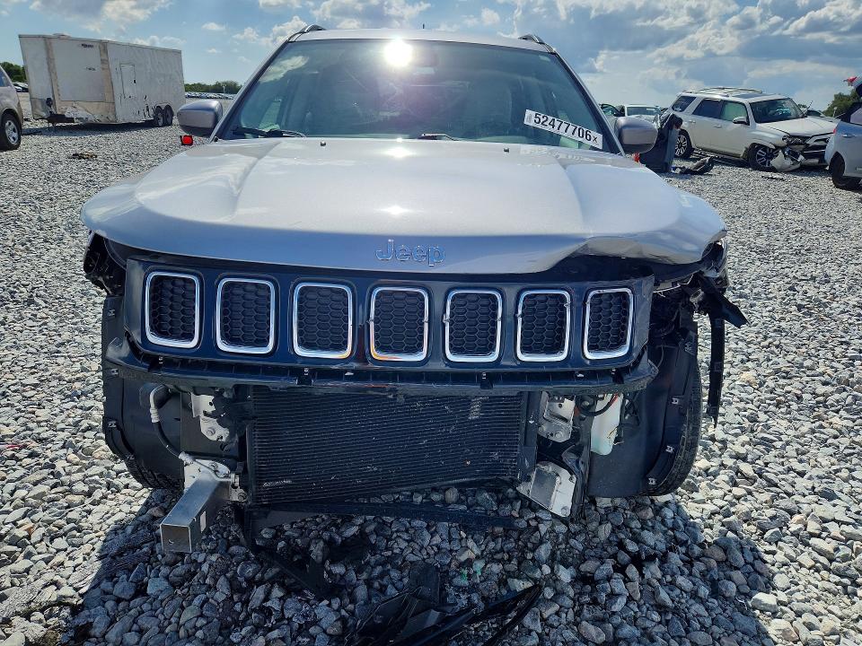 52477706 :رقم المزاد ، 3C4NJCBBXJT181938 vin ، 2018 Jeep Compass مزاد بيع