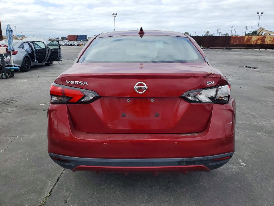 49898706 :رقم المزاد ، 3N1CN8EV0LL840324 vin ، 2020 Nissan Versa مزاد بيع