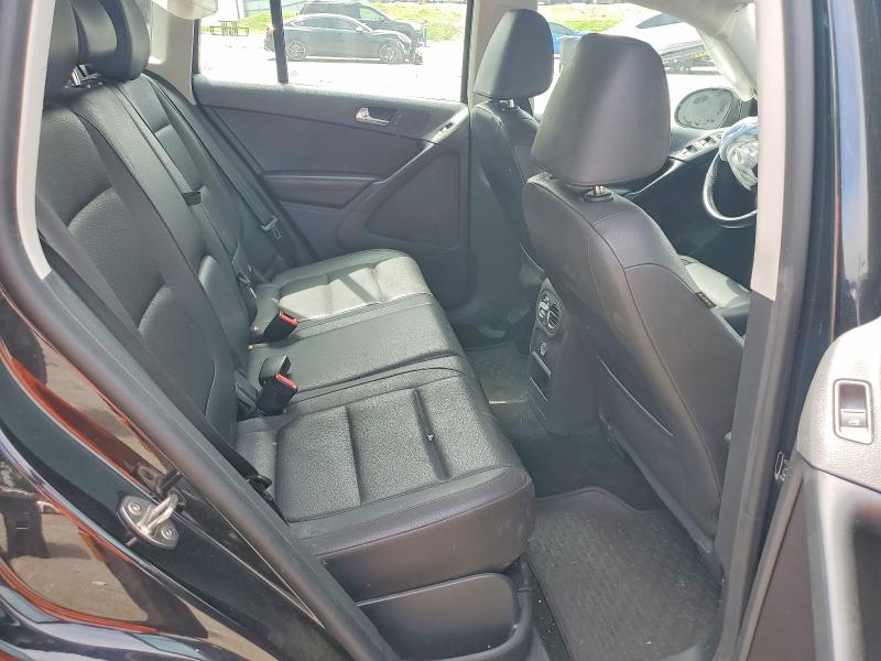 2016 Volkswagen Tiguan მანქანა იყიდება აუქციონზე, vin: WVGBV7AX4GW065743, აუქციონის ნომერი: 54708116