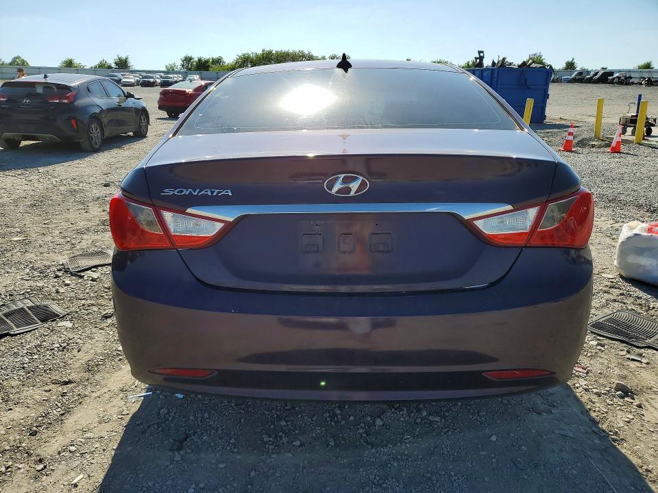 53302446 :رقم المزاد ، 5NPEB4AC8DH532735 vin ، 2013 Hyundai Sonata مزاد بيع