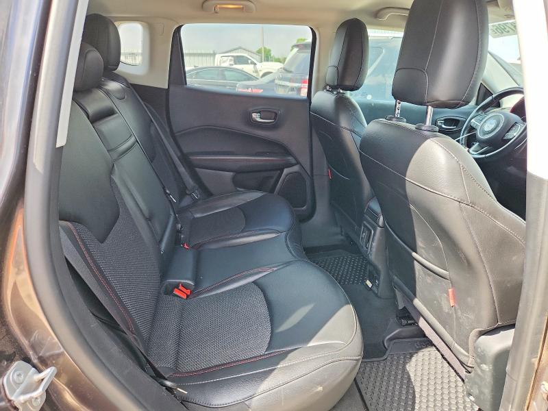 52153796 :رقم المزاد ، 3C4NJDDB4KT790382 vin ، 2019 Jeep Compass مزاد بيع