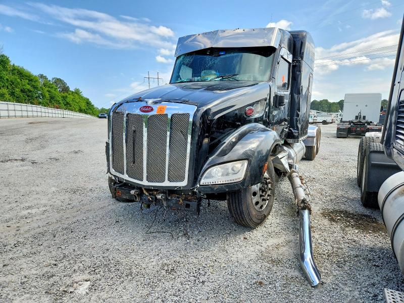 2016 Peterbilt 579 მანქანა იყიდება აუქციონზე, vin: 1XPBD49X1GD203999, აუქციონის ნომერი: 52375876