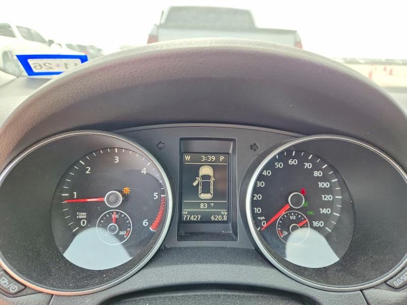 51681946 :رقم المزاد ، WVWDM7AJ2DW135697 vin ، 2013 Volkswagen Golf مزاد بيع