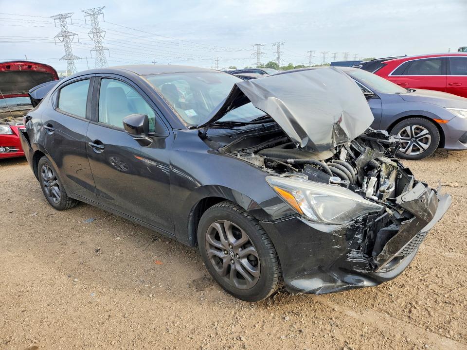 2019 Toyota Yaris მანქანა იყიდება აუქციონზე, vin: 3MYDLBYV6KY517740, აუქციონის ნომერი: 54337376