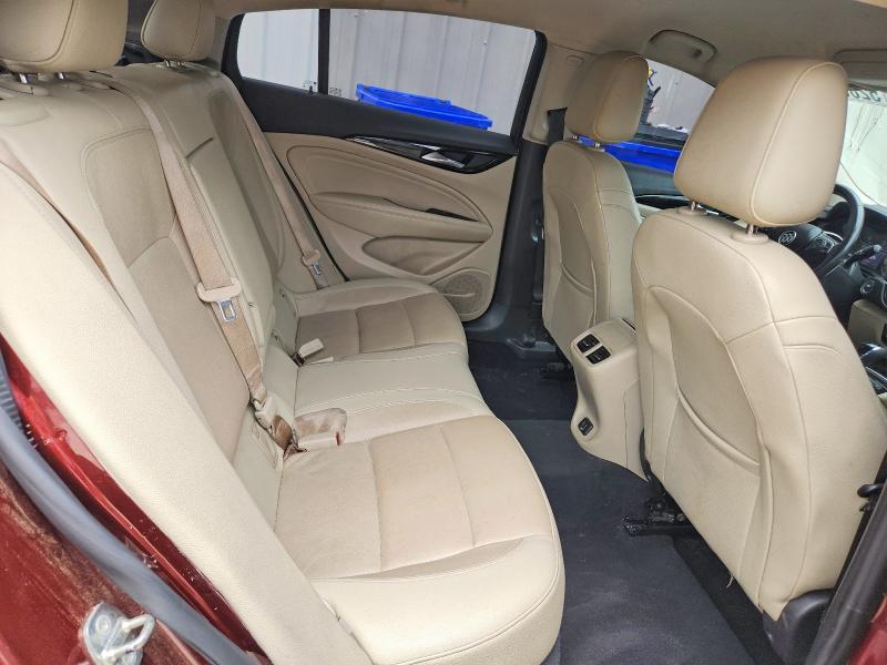 52853126 :رقم المزاد ، W04GP6SX4J1158774 vin ، 2018 Buick Regal مزاد بيع