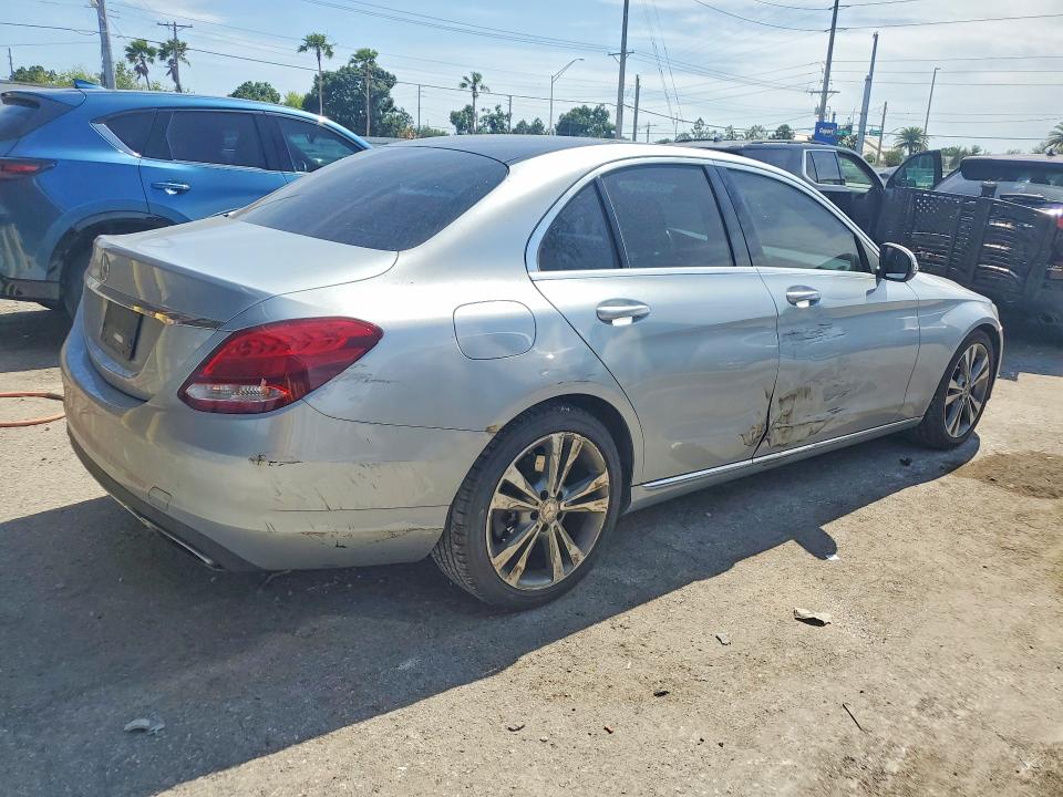 Продажа на аукционе авто 2018 Mercedes-benz C, vin: WDDWF4JB2JR333108, номер лота: 51876386