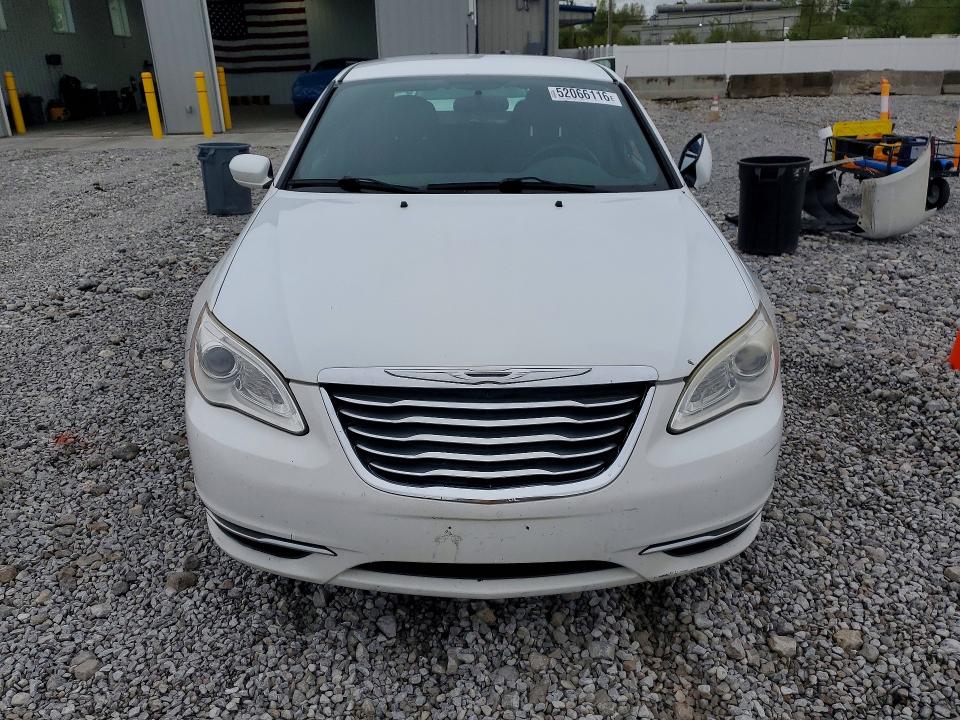 Продажа на аукционе авто 2011 Chrysler 200, vin: 1C3BC1FB5BN612428, номер лота: 52066116