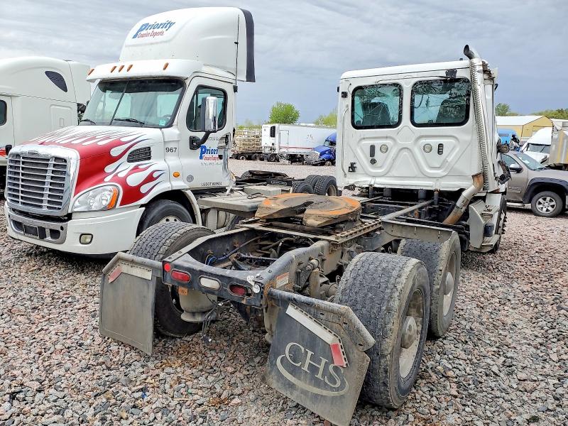 53538376 :رقم المزاد ، 3AKJHLDV1MSMU2856 vin ، 2021 Freightliner Cascadia 126 مزاد بيع
