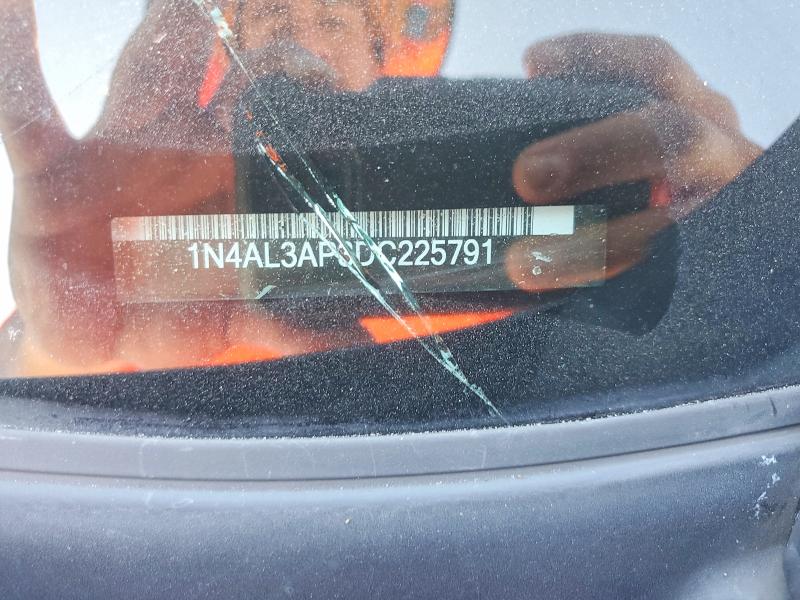 2013 Nissan Altima მანქანა იყიდება აუქციონზე, vin: 1N4AL3AP3DC225791, აუქციონის ნომერი: 53790096