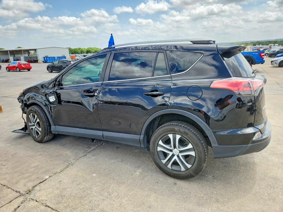 53838526 :رقم المزاد ، 2T3ZFREV4HW390168 vin ، 2017 Toyota Rav4 مزاد بيع