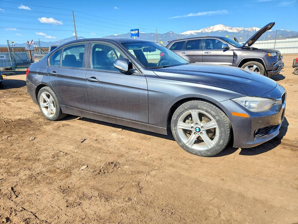 2013 Bmw 328 მანქანა იყიდება აუქციონზე, vin: WBA3C1G51DNR46853, აუქციონის ნომერი: 52000396
