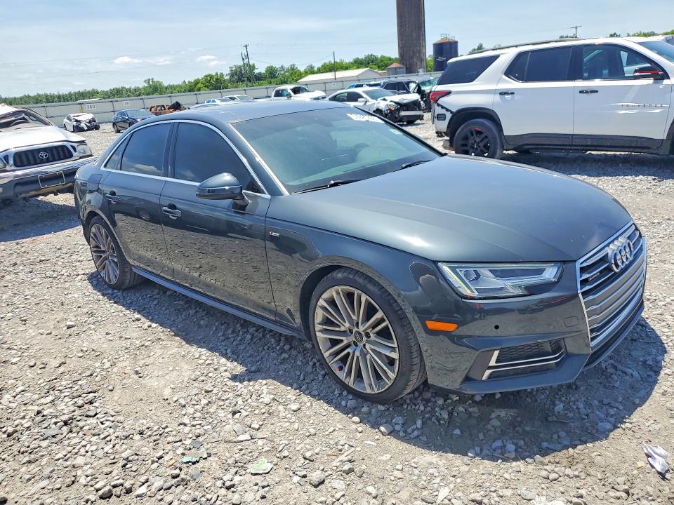 51245206 :رقم المزاد ، WAUENAF42JA049779 vin ، 2018 Audi A4 مزاد بيع