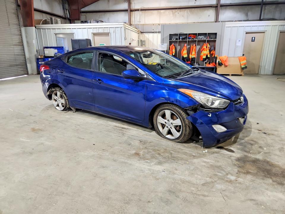 53369586 :رقم المزاد ، KMHDH4AE0DU682867 vin ، 2013 Hyundai Elantra مزاد بيع