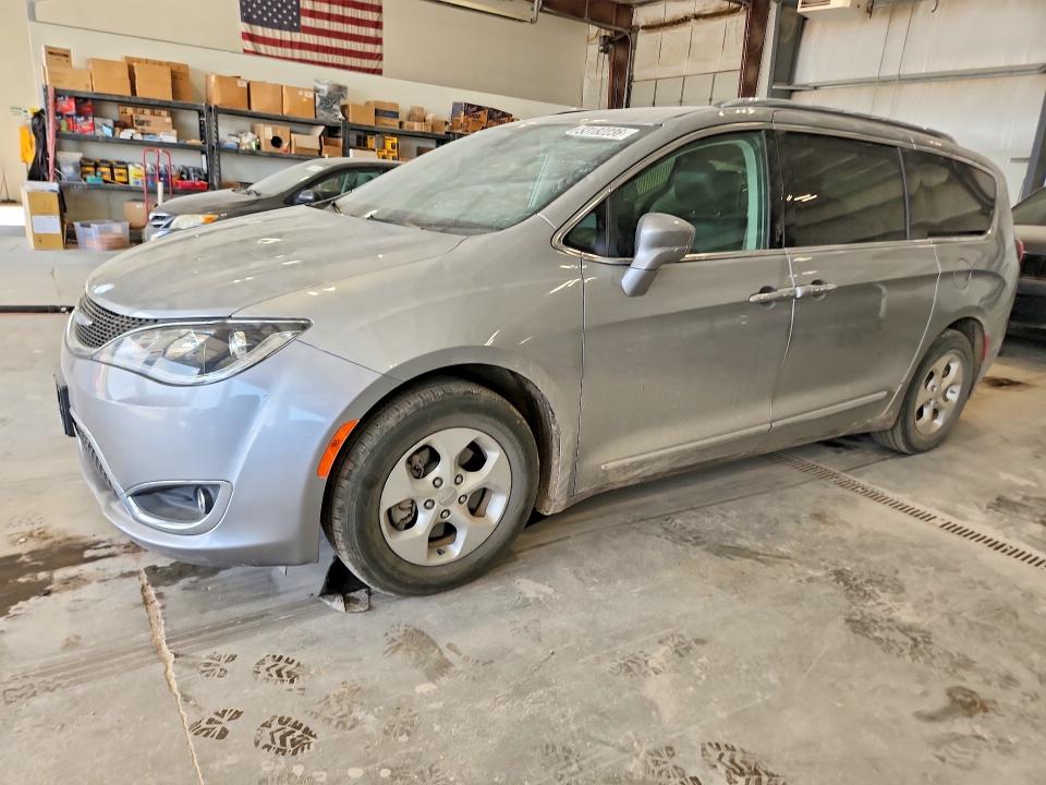 Продаж на аукціоні авто 2017 Chrysler Pacifica, vin: 2C4RC1EG5HR782226, номер лоту: 53182236