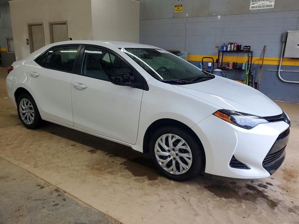 Продажа на аукционе авто 2019 Toyota Corolla, vin: 5YFBURHE7KP935087, номер лота: 52417636