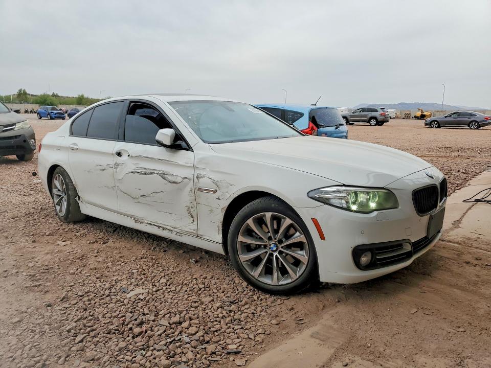 52234196 :رقم المزاد ، WBA5A5C5XFD513116 vin ، 2015 Bmw 528 مزاد بيع