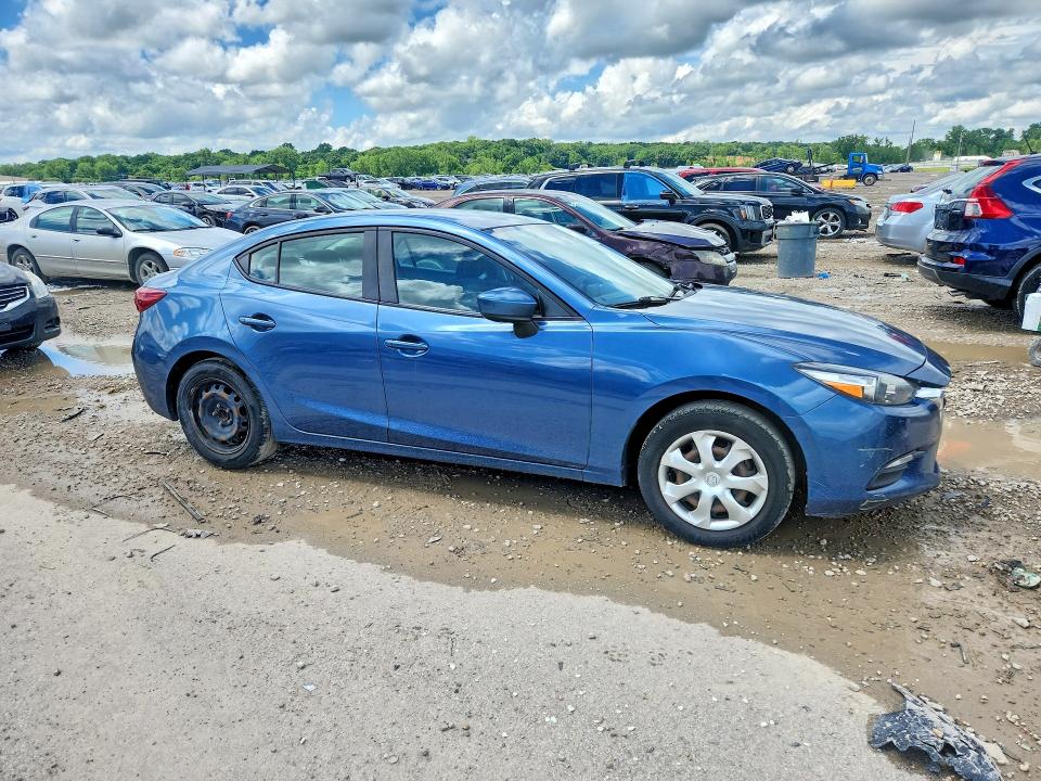 2018 Mazda 3 მანქანა იყიდება აუქციონზე, vin: 3MZBN1U73JM166449, აუქციონის ნომერი: 55526116