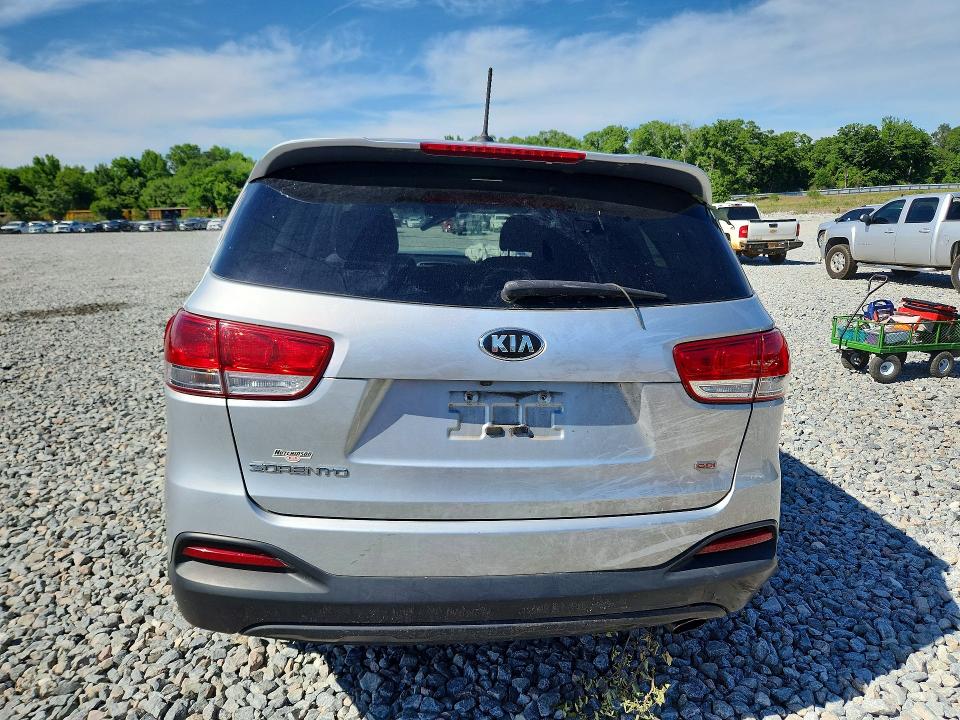 52468106 :رقم المزاد ، 5XYPG4A33JG358411 vin ، 2018 Kia Sorento مزاد بيع