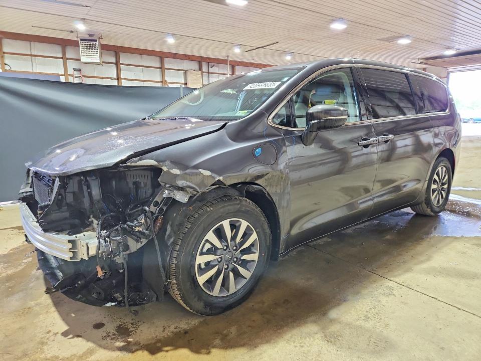 2023 Chrysler Pacifica მანქანა იყიდება აუქციონზე, vin: 2C4RC1L73PR611640, აუქციონის ნომერი: 54455286