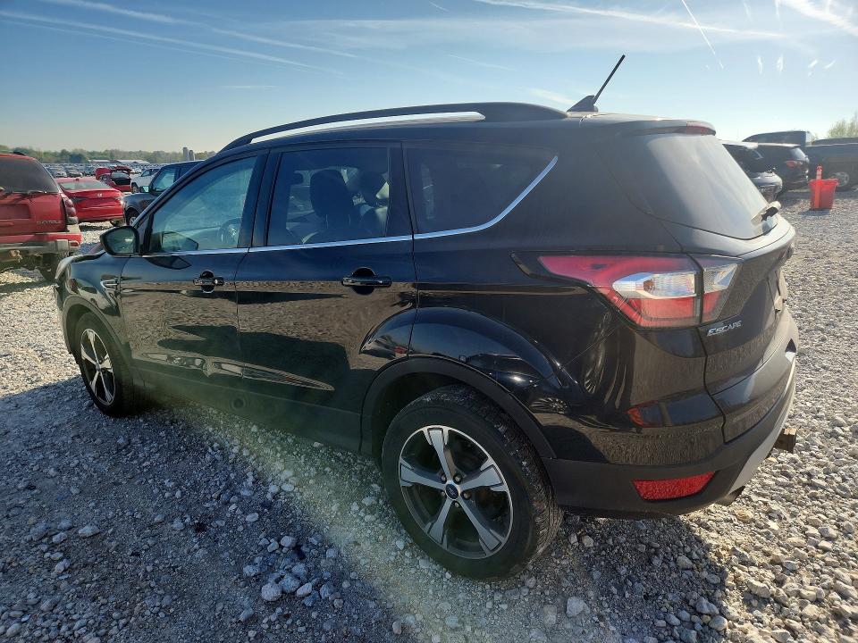 Продаж на аукціоні авто 2018 Ford Escape, vin: 1FMCU0HD7JUB09215, номер лоту: 52912016