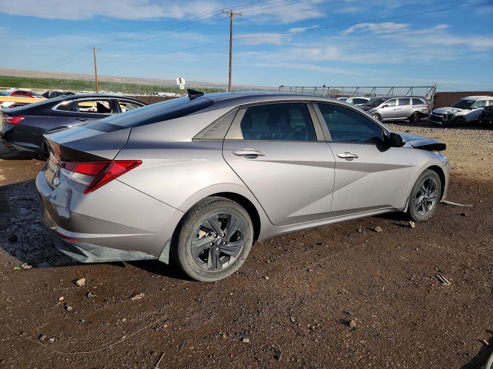 Продажа на аукционе авто 2022 Hyundai Elantra, vin: KMHLM4AG5NU254108, номер лота: 52722076