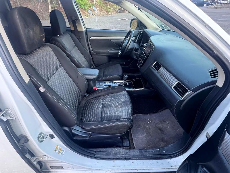 Продажа на аукционе авто 2017 Mitsubishi Outlander, vin: JA4AZ3A3XHZ004630, номер лота: 53308386