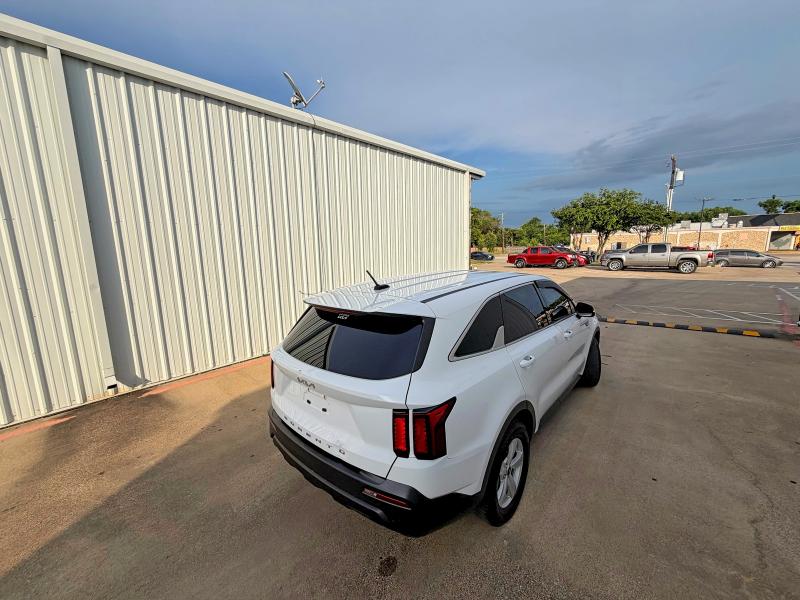 2022 Kia Sorento მანქანა იყიდება აუქციონზე, vin: 5XYRG4LC8NG157373, აუქციონის ნომერი: 55645126