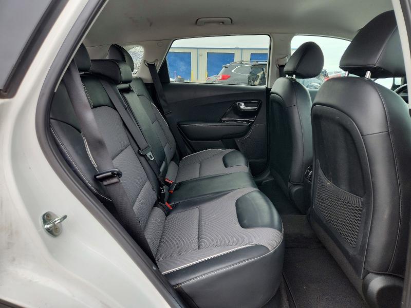51911206 :رقم المزاد ، KNDCC3LGXM5104048 vin ، 2021 Kia Niro مزاد بيع